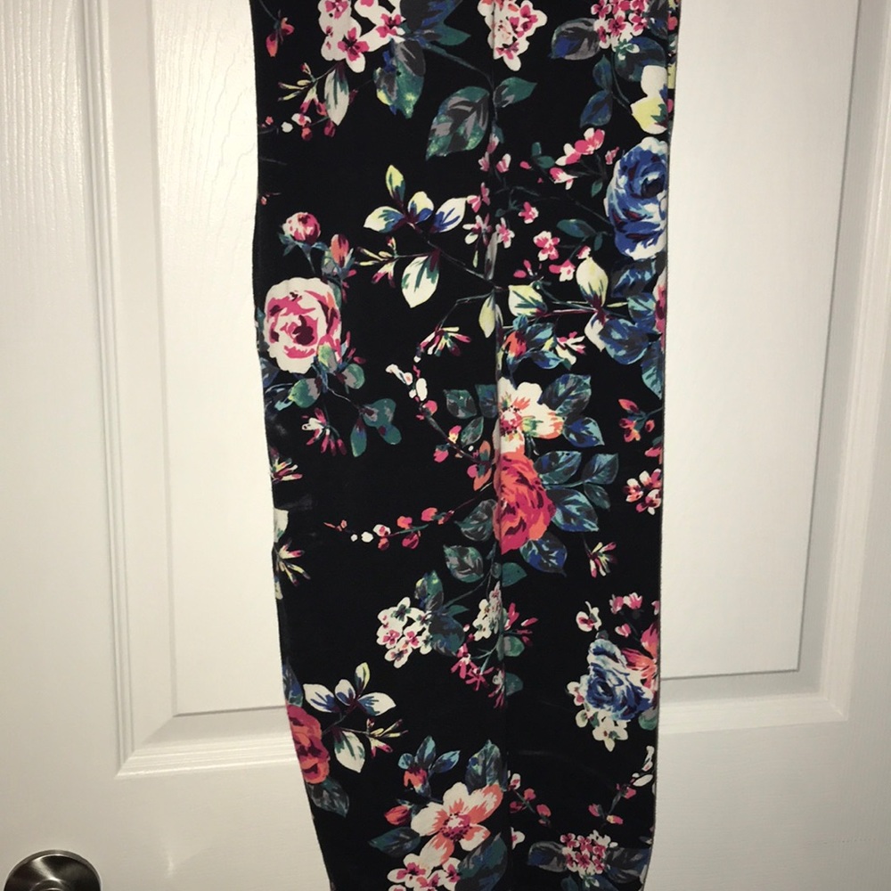Express Bodycon Midi🌸 - Picture 4 of 5